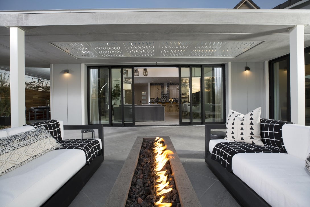 The MILGARD AX650 Moving Glass Wall combines size and aesthetics with impressive energy performance.